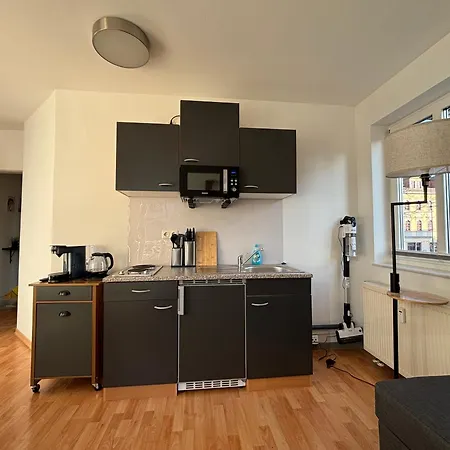 Appartement 2-room In Dresden's Neustadt Dresden